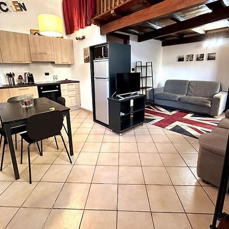 Grazioso Loft A 5 Minuti Dal Centro Di Torino Apartment Exterior photo